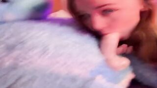 Bellapuffs 12 Minuut Roleplay: Geile Tiener Rijd Dildo Tot Een Spuitend Orgasme